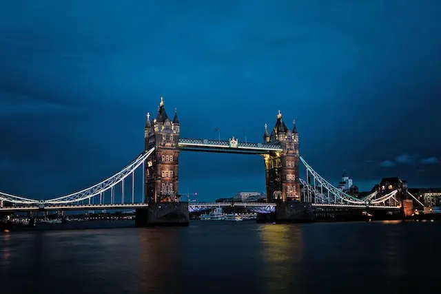 London Bridge office Search with SketchLabs